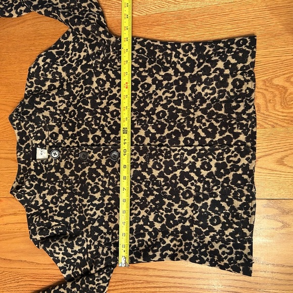 ECI New York Womens Jacket Sz 8 Cropped Long Sleeve Button Front Leopard - Picture 8 of 8
